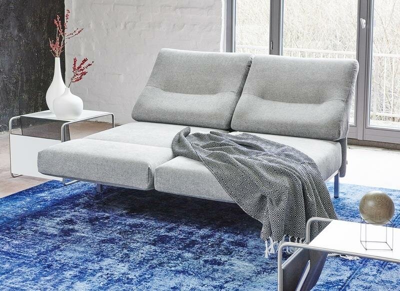 Signet Chimba Sofa mit zwei Drehsitzen in Stoffbezug