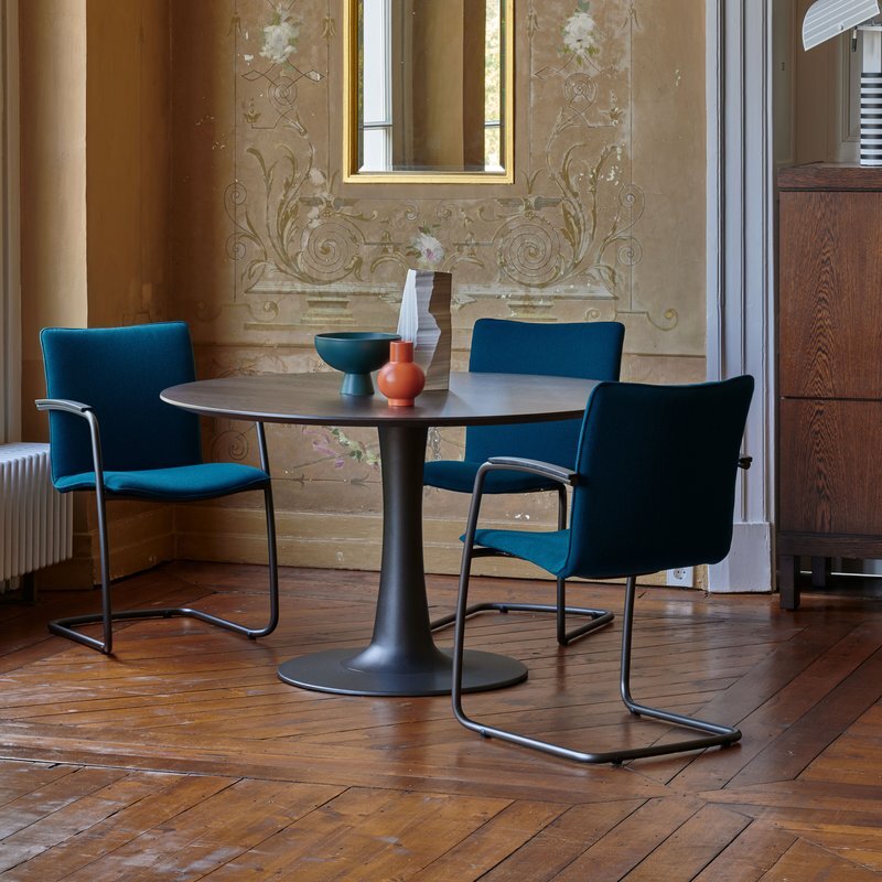 Leolux Columna Esstisch rund 120 cm