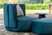 KFF Gaia Divano Lounge Sessel mit Ottomane in Bezug Seven seitliche Ansicht