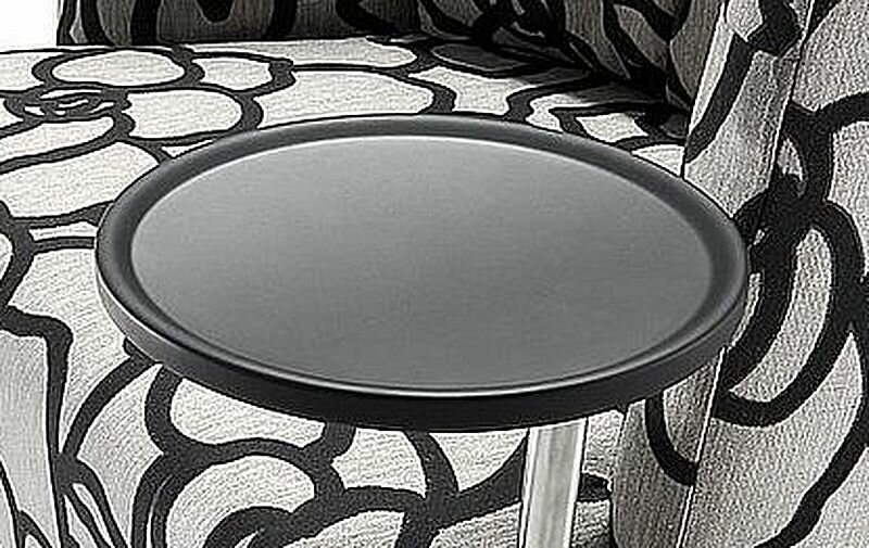 mit Schwenktisch rund niedrig - in Eiche massiv ebenholzfarben lackiert